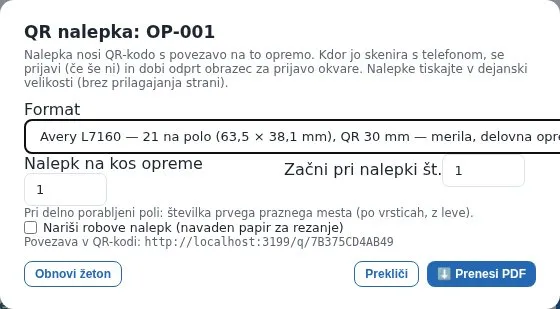 Okno QR nalepka za opremo OP-001: izbira formata Avery L7160, število nalepk in gumb Prenesi PDF
